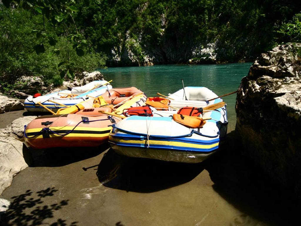 Rafting Camp Tara Center Tri Vodenice Bastasi Exterior photo